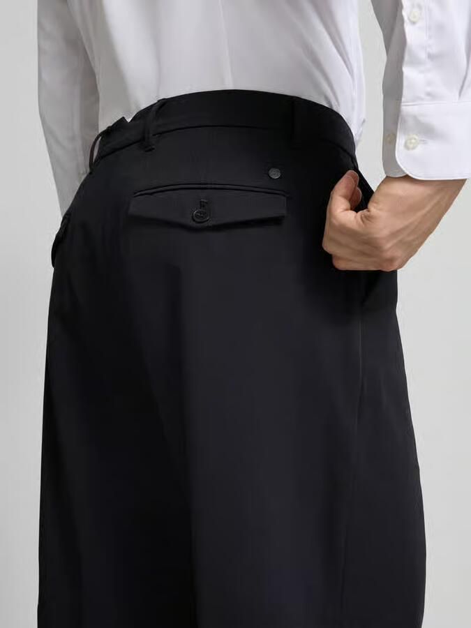 Closed Stoffen broek met logostitching