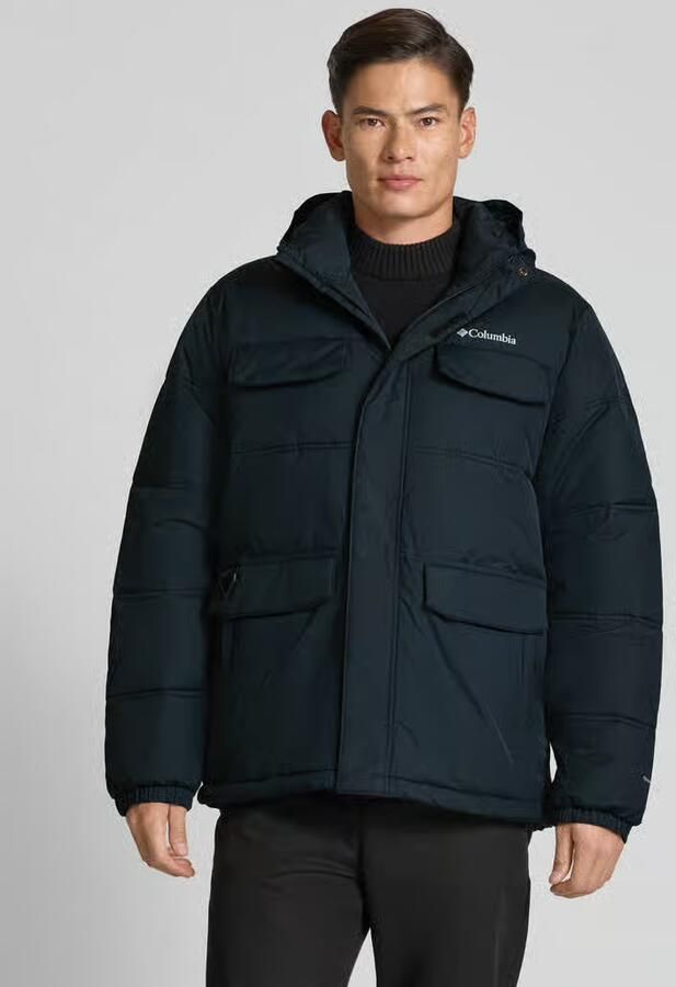 Columbia Regular fit gewatteerd jack met klepzakken model 'Landroamer'