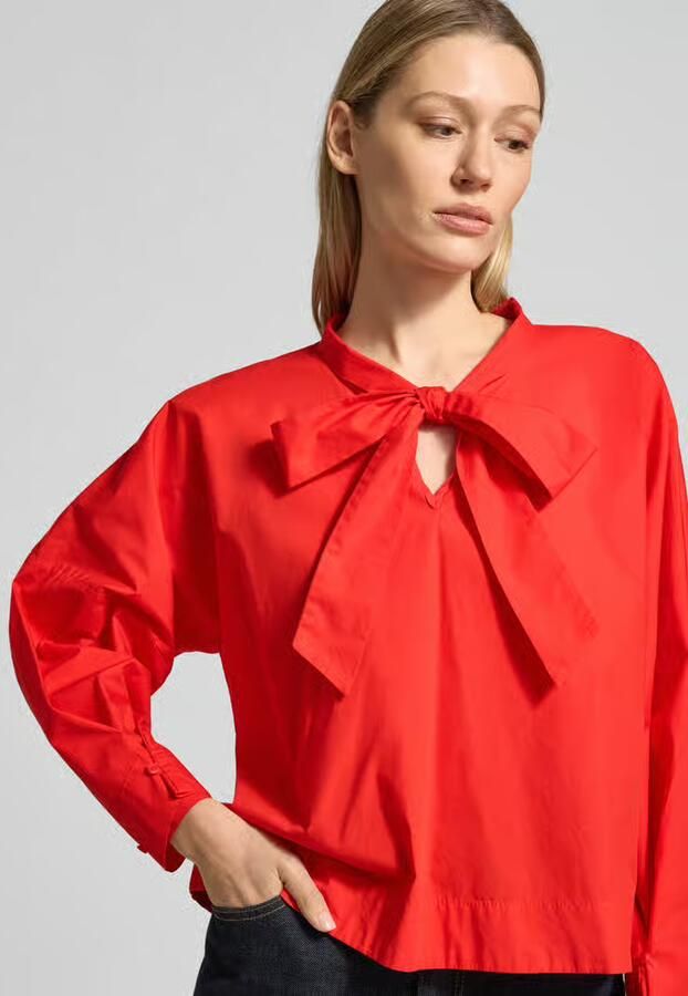 Comma Blouse met strik en sterk verlaagde schoudernaden - Foto 3