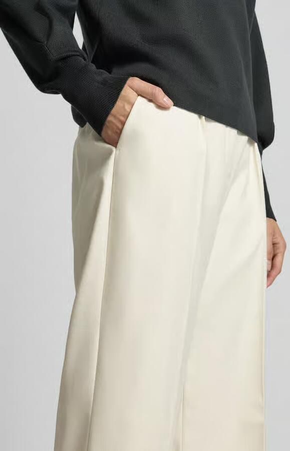 Comma Broek met wijde pijpen en persplooien
