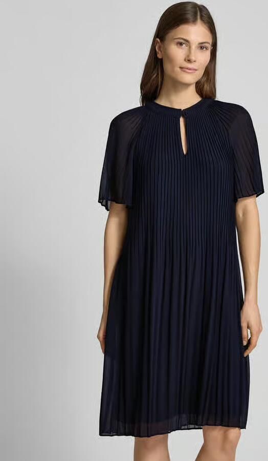 Comma Midi-jurk gemaakt van chiffon met plissé-vouwen