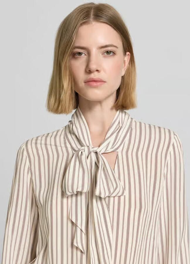 Comma slim fit strikblouse van viscose