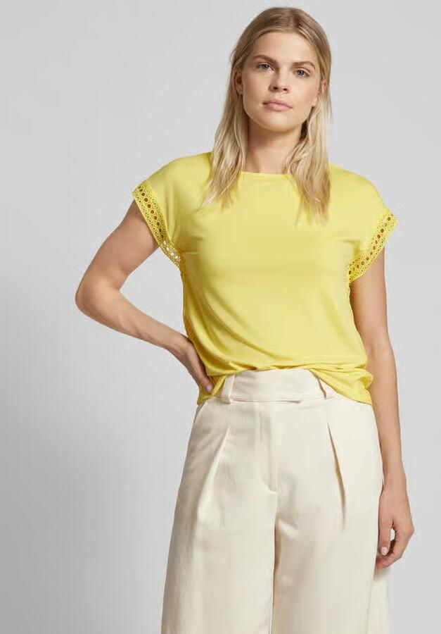 Comma T-shirt met broderie anglaise - Foto 2
