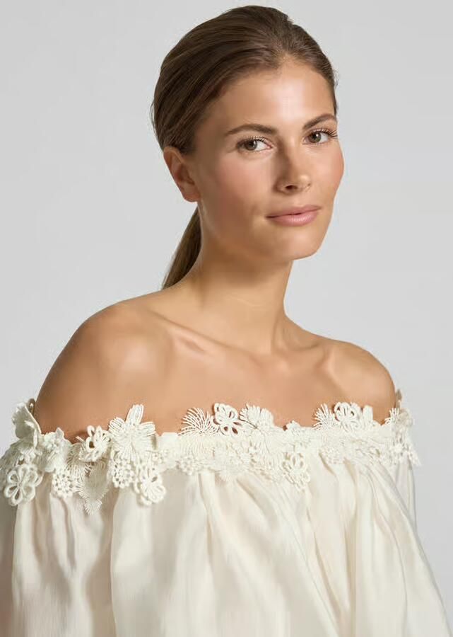 Cph Muse regular fit blouse in off-shoulder-look model 'MOLLY'