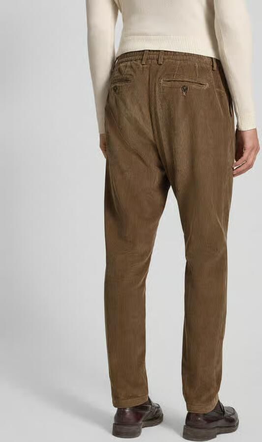 CRUNA Straight fit corduroy broek met bandplooien model 'Mitte'
