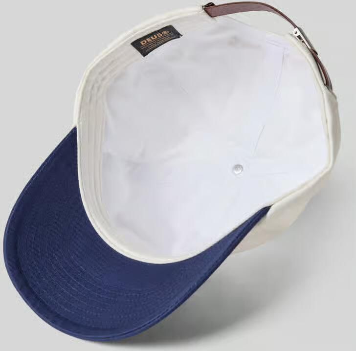 DEUS EX MACHINA Pet met stitching model 'BASTO'