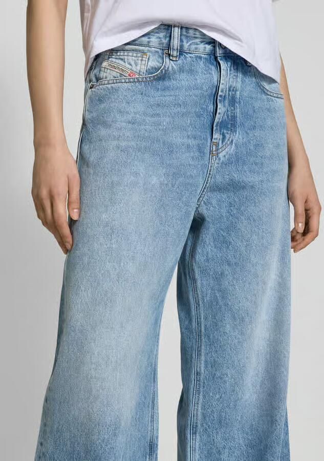 Diesel relaxed fit jeans met contrasterende stiksels