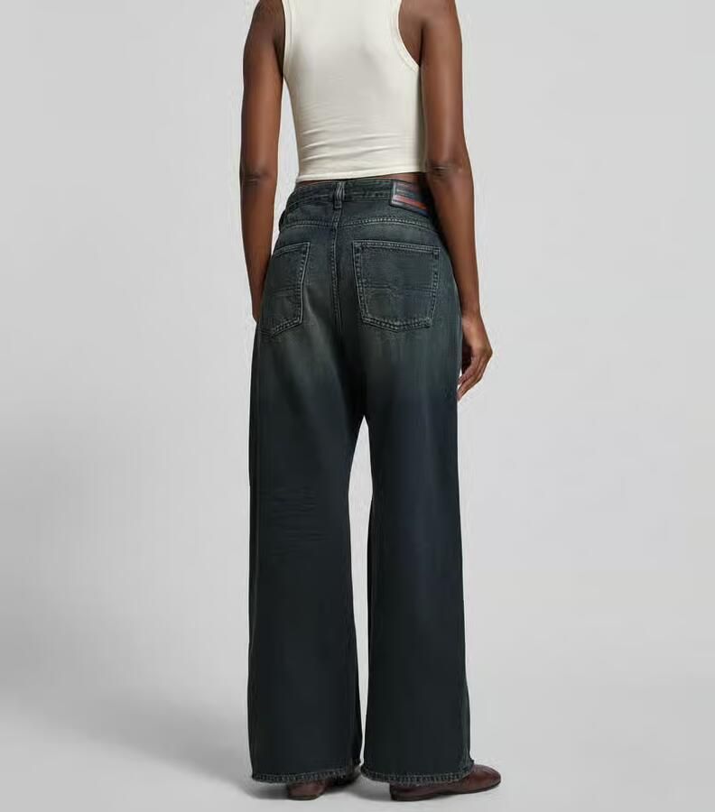 Diesel Wide fit jeans met logopatch