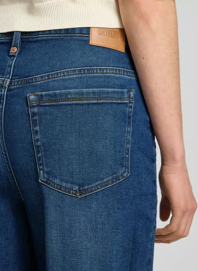 Drykorn barrel fit jeans met steekzakken model 'FLOWN'