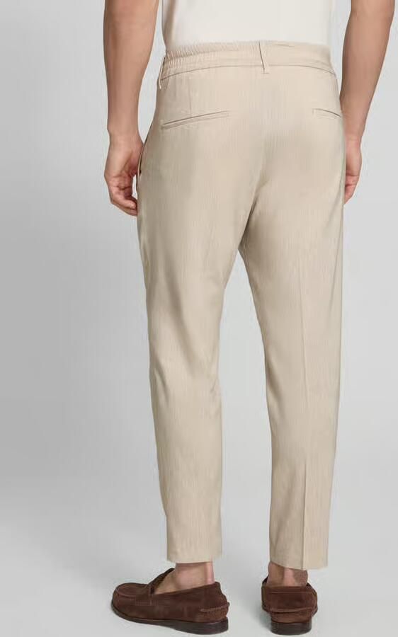 Drykorn Tapered fit bandplooibroek met elastische band model 'CHASY'