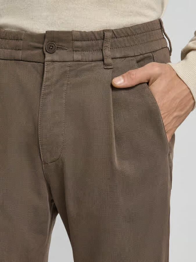 Drykorn Regular fit broek met bandplooien model 'CHASY'