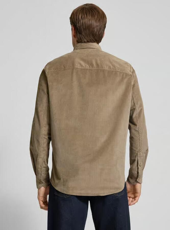 Drykorn Regular fit vrijetijdsoverhemd van corduroy met button-downkraag