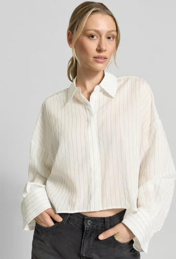 Drykorn relaxed fit blouse met verborgen knoopsluiting model 'OSHIA'