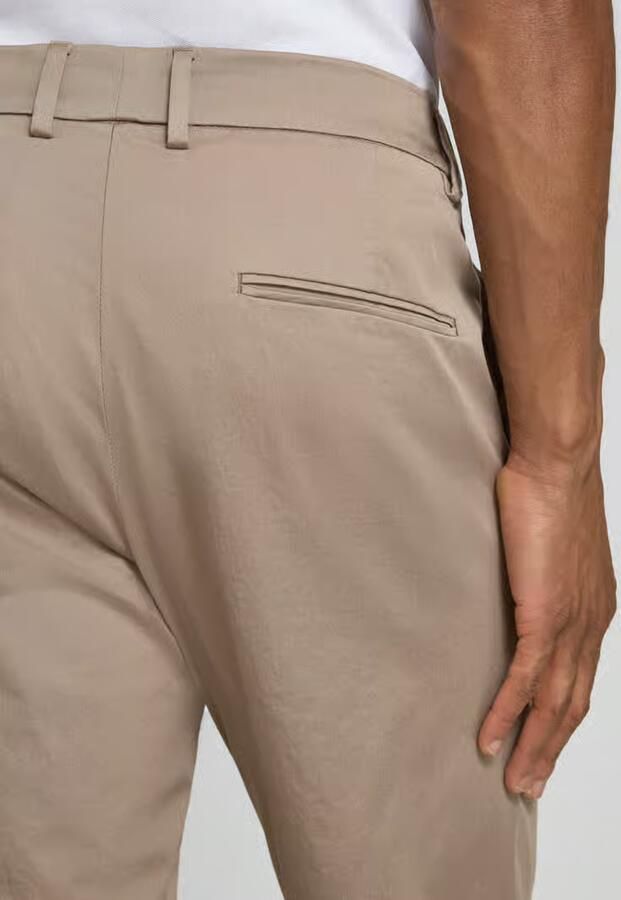 Drykorn Straight fit stoffen broek met steekzakken model 'Ajend'