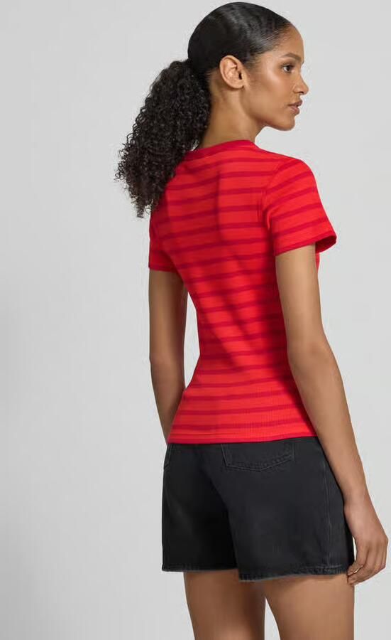 Drykorn T-shirt met ronde hals model 'KOALE'