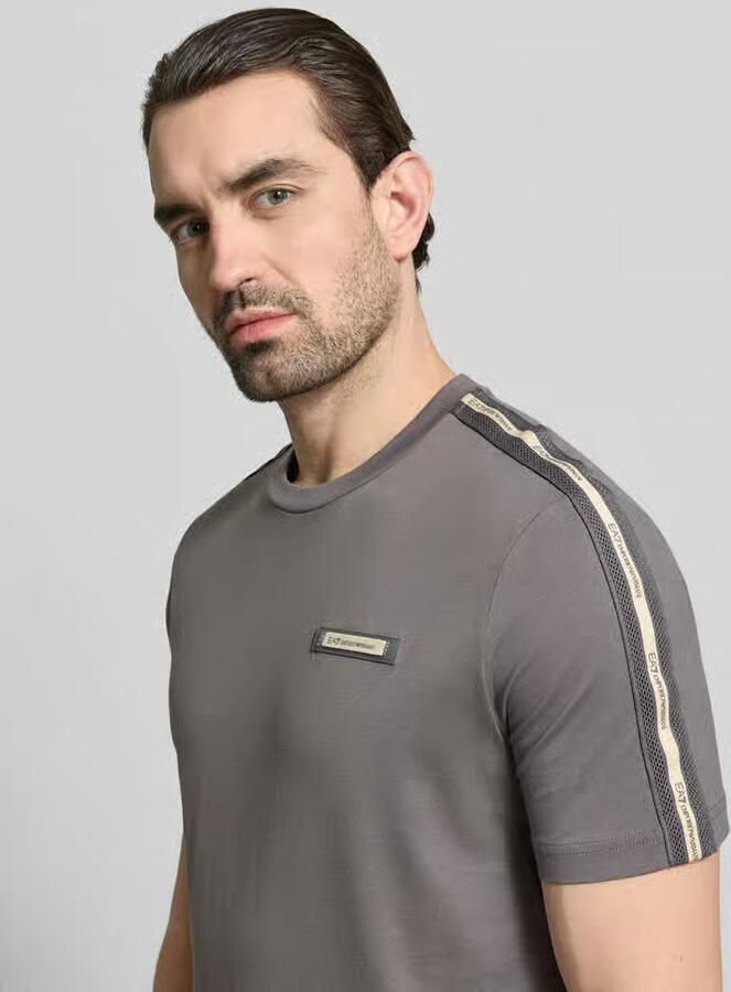 EA7 Emporio Armani Regular Fit T-shirt met logo-patch - Foto 2