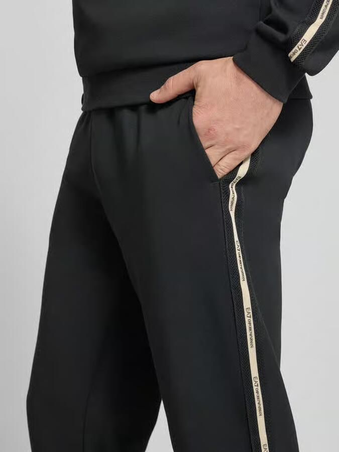 EA7 Emporio Armani Sweatpants van Katoenmix - Foto 3