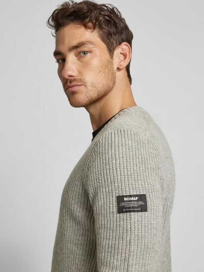 ECOALF Gebreide pullover met V-hals model 'BOJALF'