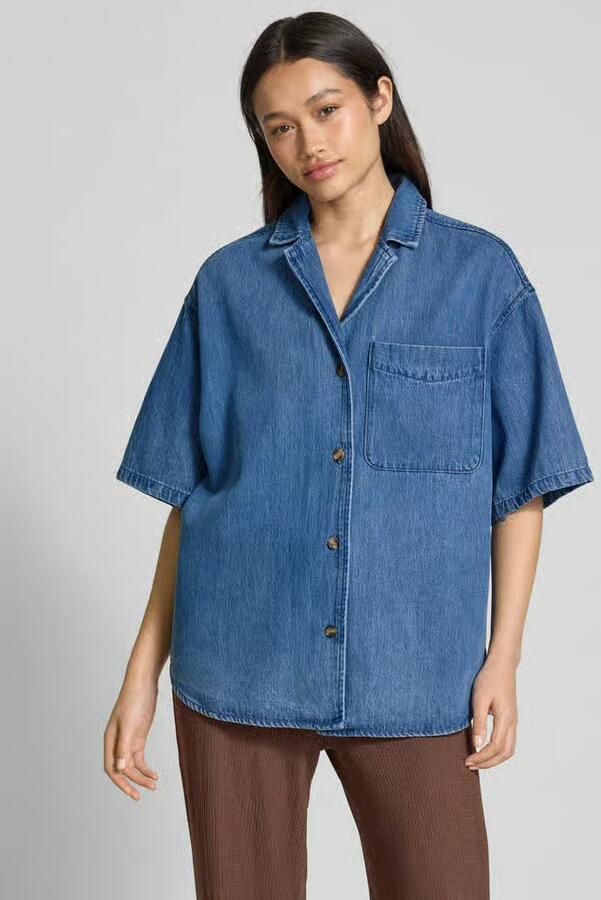 EDITED Jeansblouse met opgestikte borstzak model 'Pheline' - Foto 4