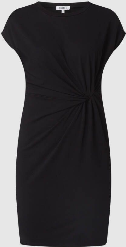 EDITED Knielange T-shirtjurk met knoopdetail
