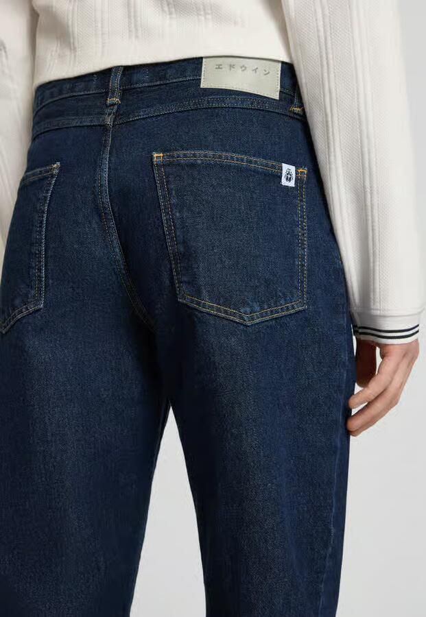 Edwin straight fit jeans in 5-pocket-design model 'COSMOS'