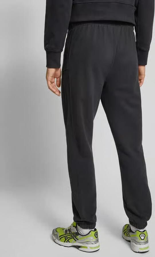 Ellesse Regular fit sweatpants met steekzakken model 'ORVINIO'