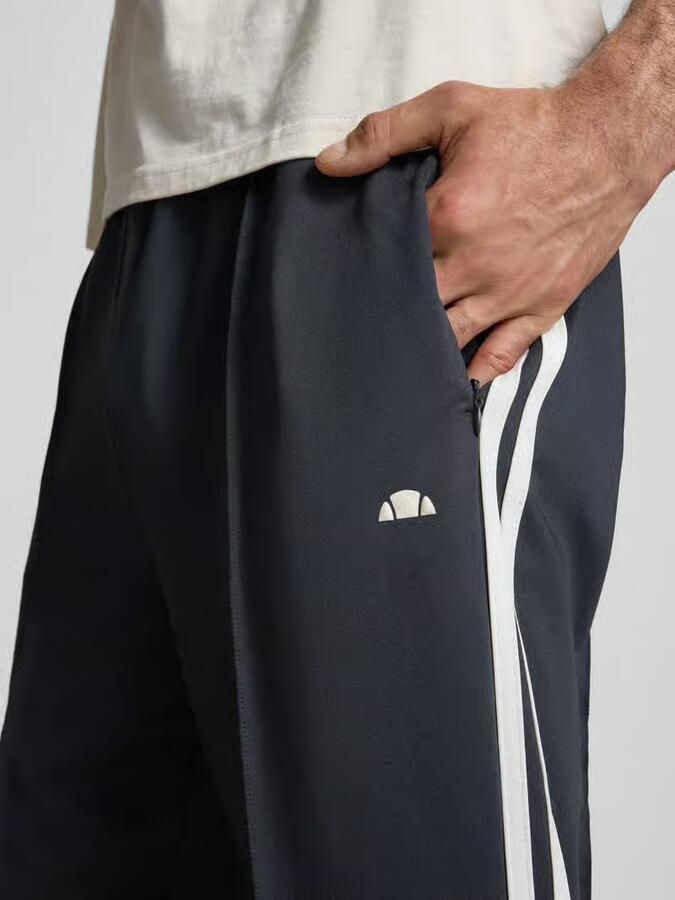 Ellesse straight fit sweatpants met logodetail model 'Latucci'