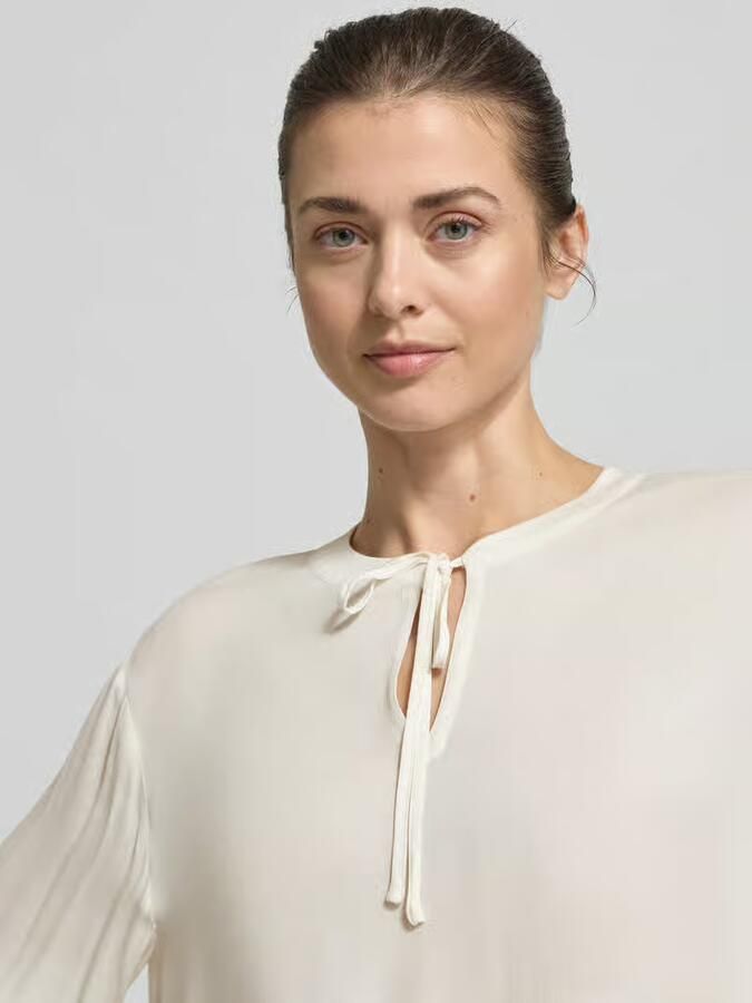 Emily Van den Bergh Blouse van viscose met druppelvormige hals