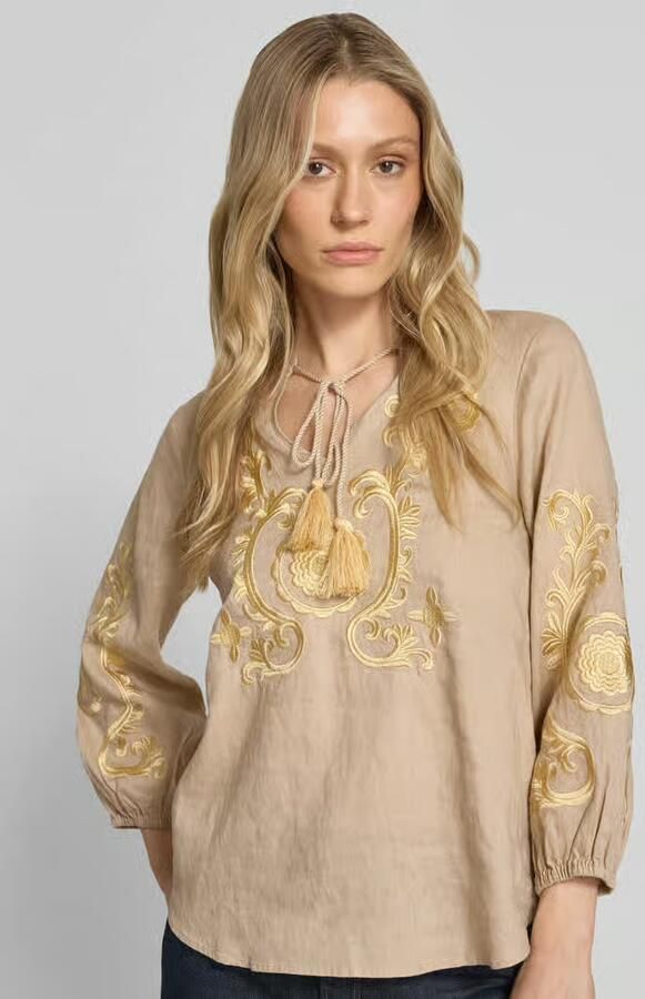 Emily Van den Bergh Linnen blouse met motiefstitching en kwasten