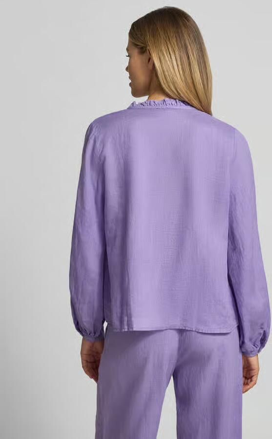 Emily Van den Bergh linnen blouse met serafinokraag en vetersluiting - Foto 2