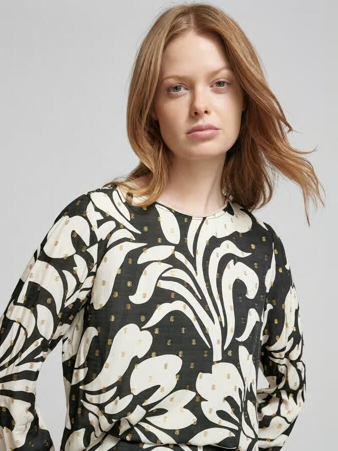 Emily Van den Bergh Regular fit blouse met boothals