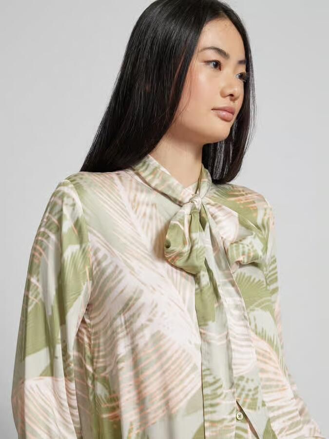 Emily Van den Bergh Regular fit blouse met strikdetail