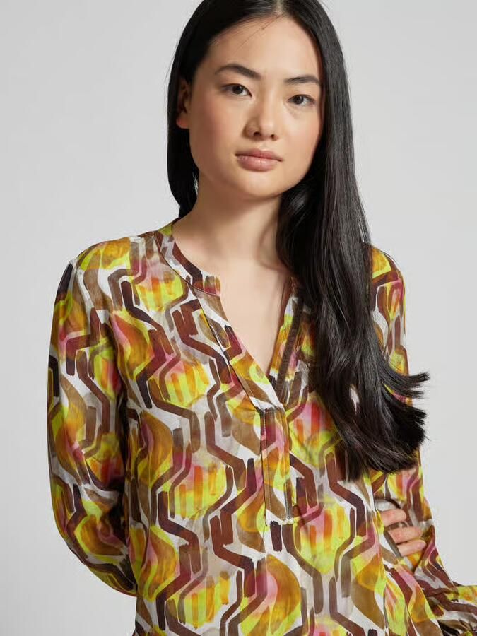 Emily Van den Bergh Regular fit blouse met V-hals