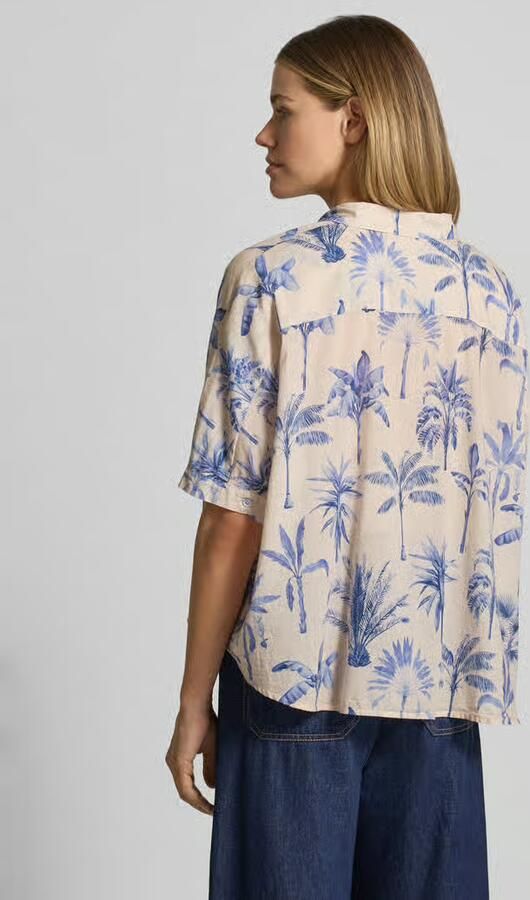 Emily Van den Bergh relaxed fit blouse in all-over look - Foto 3