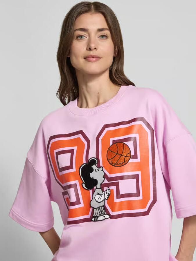 Essentiel Antwerp Loose fit sweatshirt met Snoopy -print model 'JUMPI EMBO'