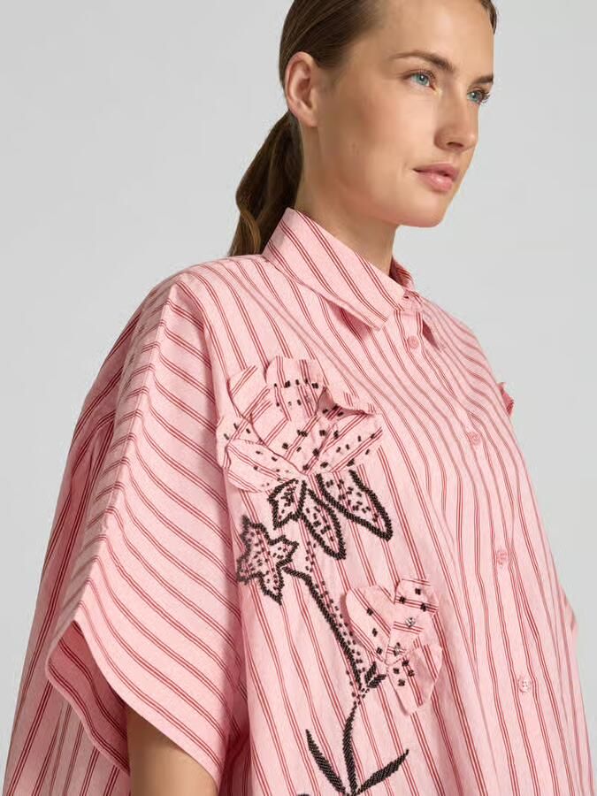 Essentiel Antwerp Oversized blouse met korte mouwen van puur katoen model 'JONKOE'