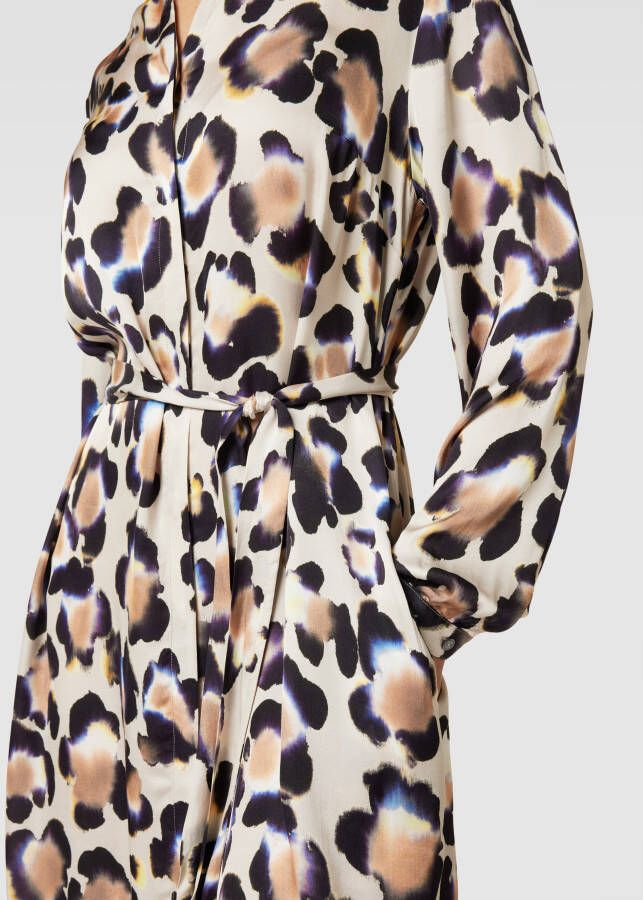 0039 italy Knielange jurk van viscose met all-over motief model 'Sedona' - Foto 2