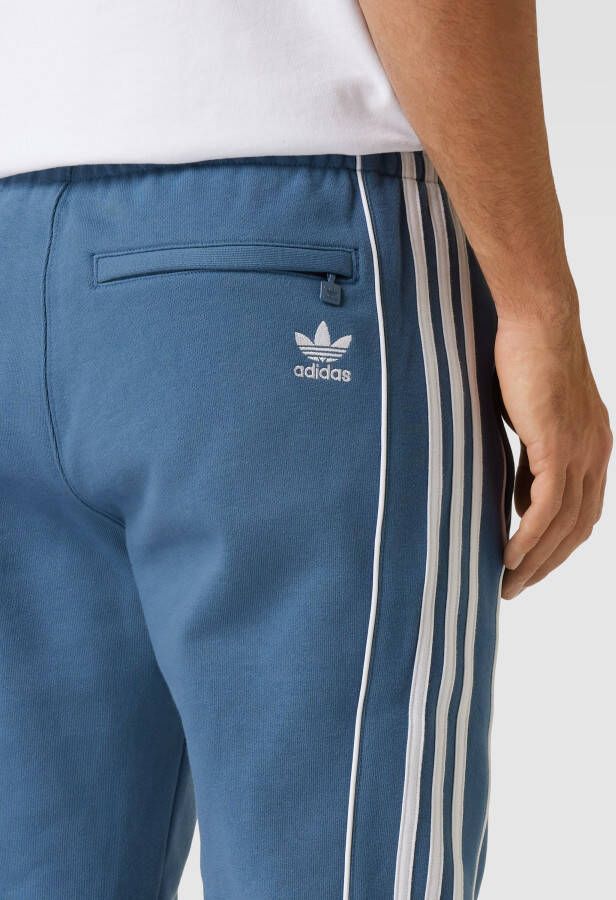 adidas Originals Regular fit sweatpants met logostrepen
