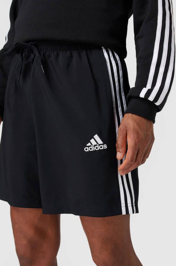 ADIDAS SPORTSWEAR Korte broek met logostrepen