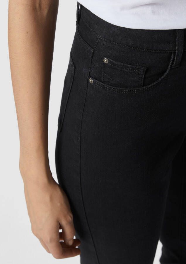 BRAX Jeans met labelpatch van leer model 'Carola'