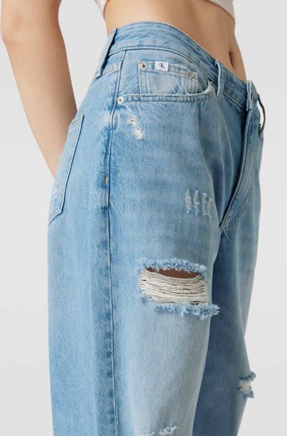 Calvin Klein Jeans met labelpatch van leer