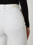 Guess High-Waisted Slim Fit Cropped Jeans met Kettingdetail White Dames - Thumbnail 3