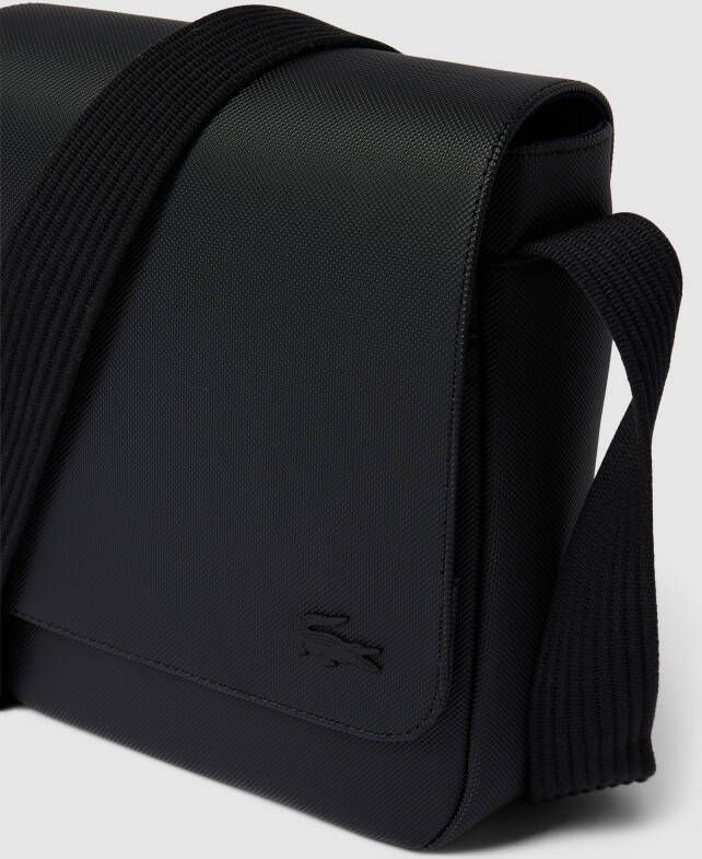 Lacoste Schoudertas met labeldetail model 'FLAP CROSSOVER'