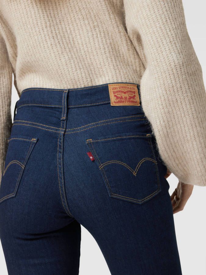 Levi's 300 Jeans met labelpatch model '310 SHAPING SUPER SKINNY'