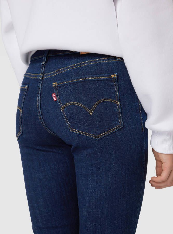 Levi's 300 Shaping bootcut jeans in 5-pocketmodel model '315™'