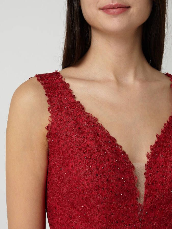 Luxuar Avondjurk met borduursels en siersteentjes
