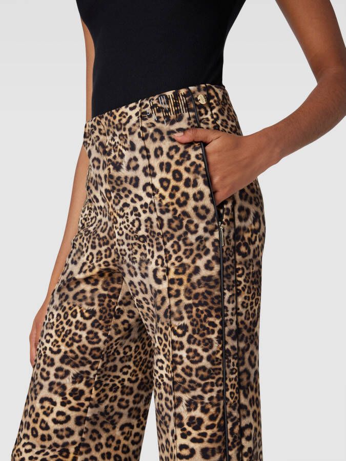 Marc Cain Broek met dierenprint capsule voor 50-jarig jubileum