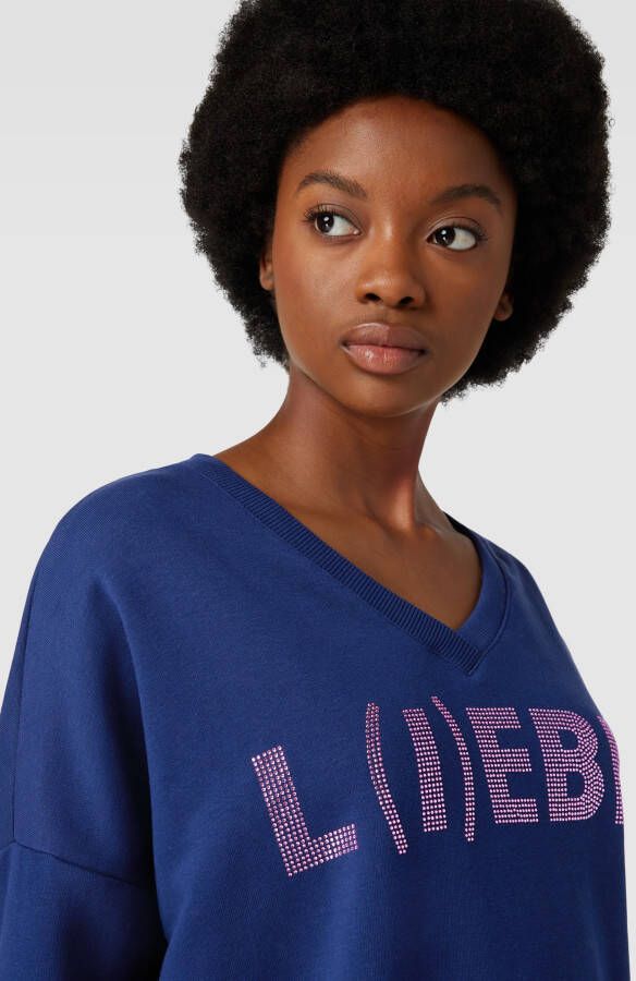 miss goodlife Sweatshirt met siersteentjes model 'L(I)EBE!'
