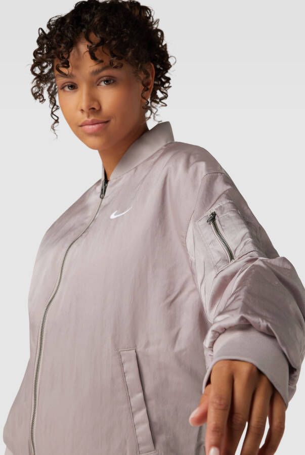 Nike Sportswear Varsity Bomber Jacket Bomberjacks Kleding taupe maat: XS beschikbare maaten:XS S M L - Foto 4