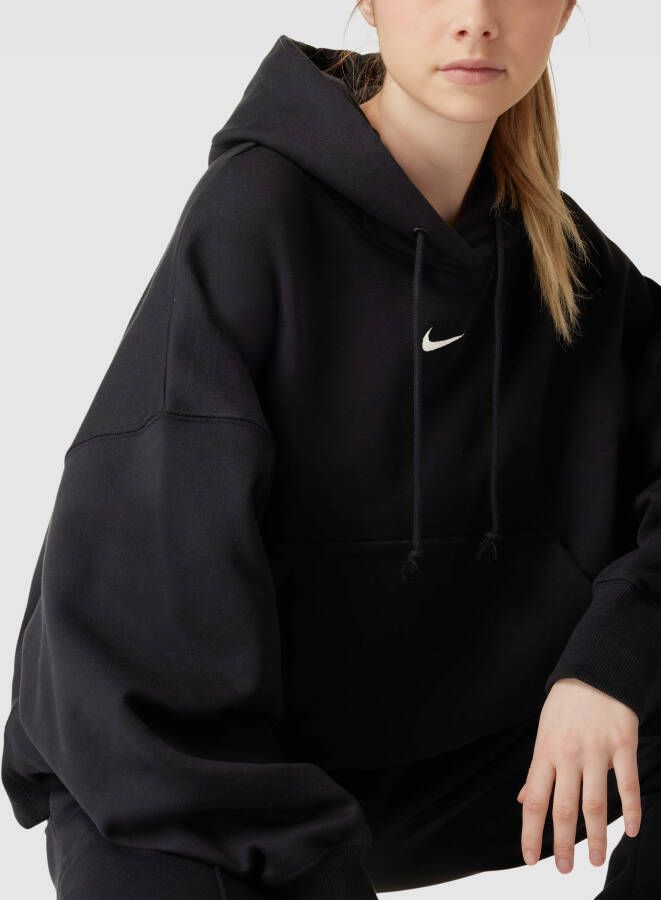 Nike Hoodie met kangoeroezak en logodetail